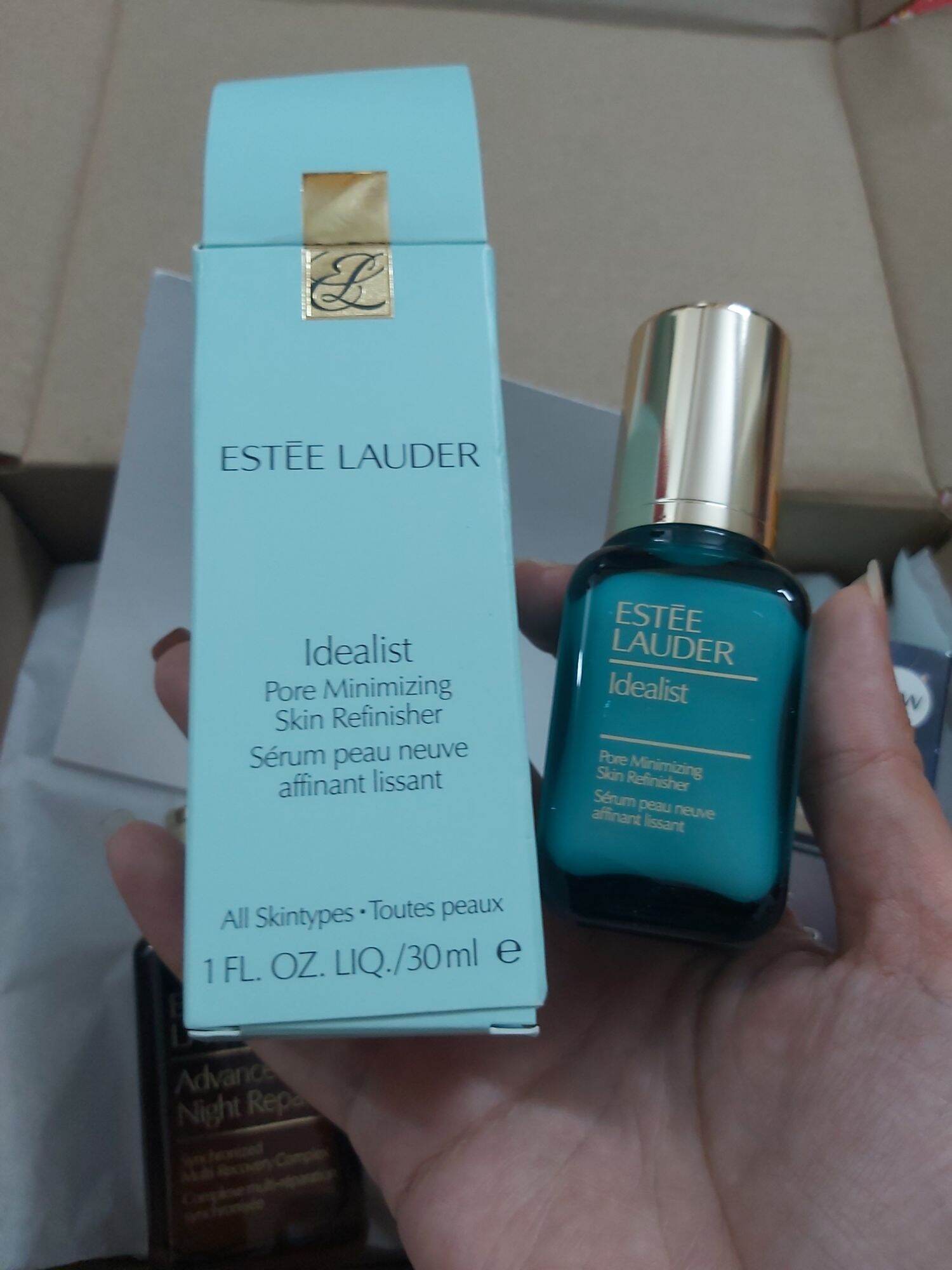 Serum thu nhỏ lỗ chân lông Idealist Estee Lauder màu xanh