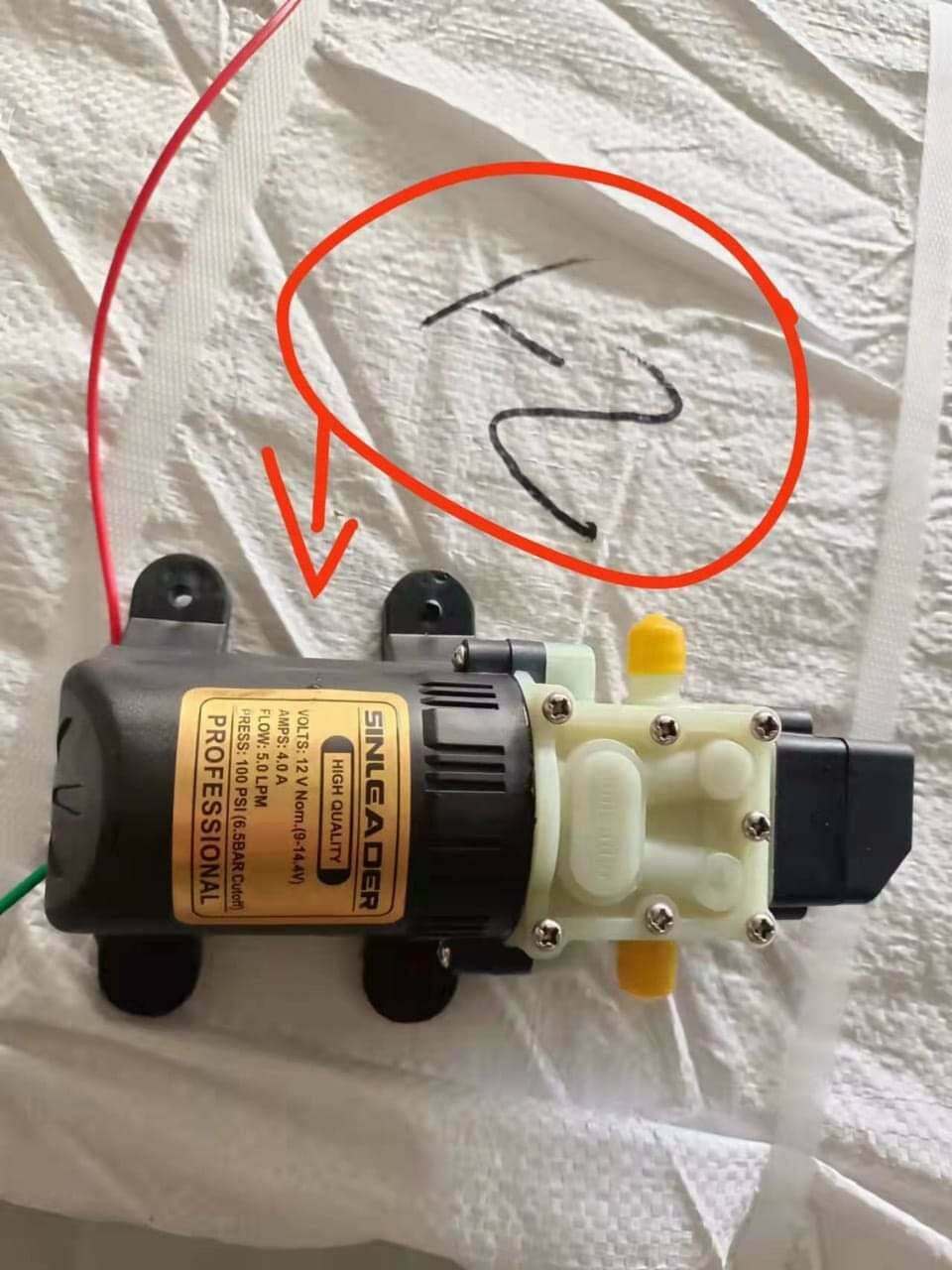 máy bơm nước mini 12v lắp bình phun thuốc trừ sâu , phun sương ....