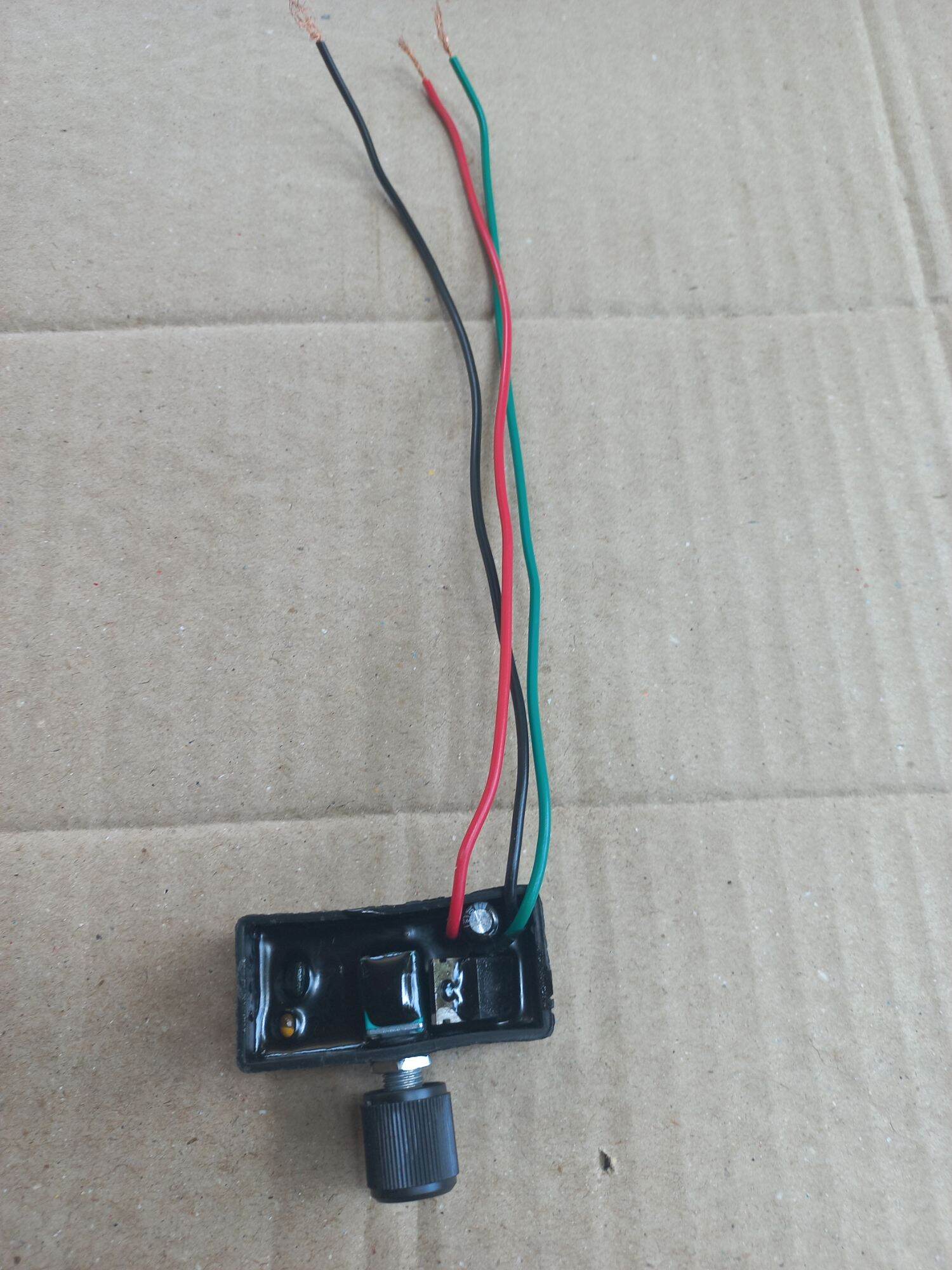 Điều tốc 12v - 10a - chiết áp 12V
