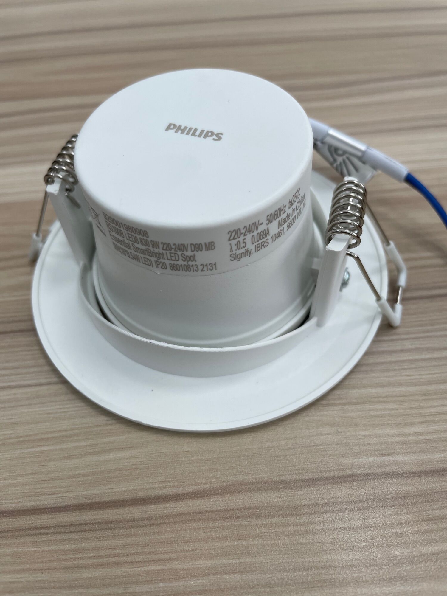 Đèn âm Trần philips chỉnh góc Rs100b led8 9W D90