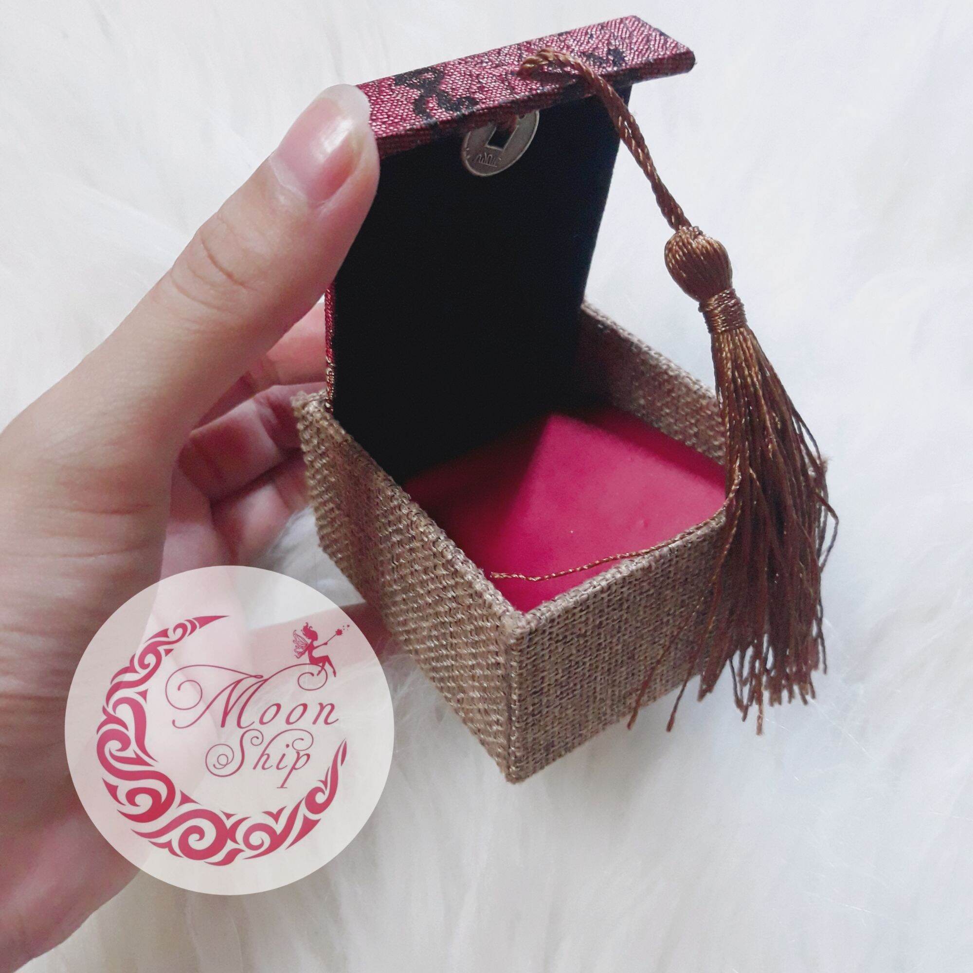 Son giấy cổ trang hộp thổ cẩm Handmade Moon Ship