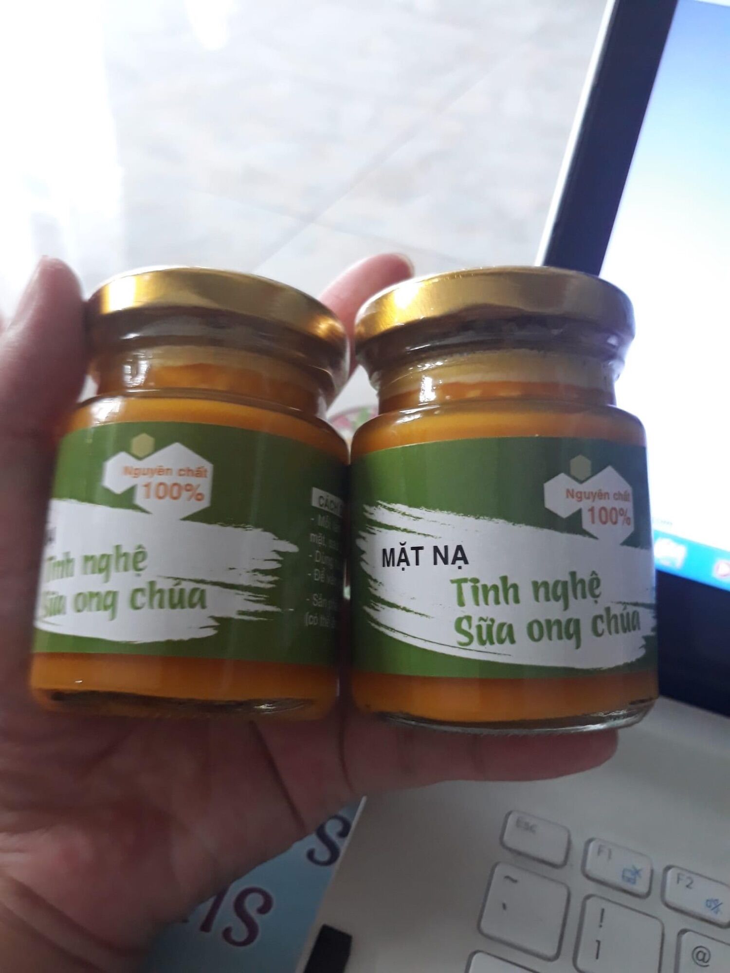 Mặt Nạ Tinh Nghệ Sữa Ong Chúa