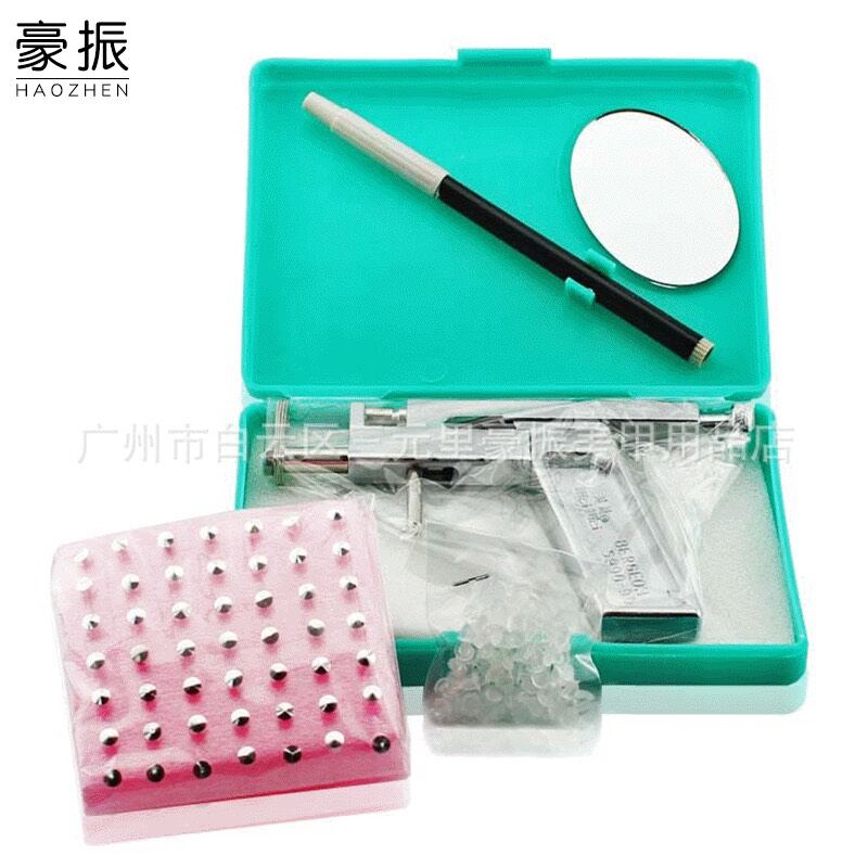 Dụng cụ bấm lỗ tai