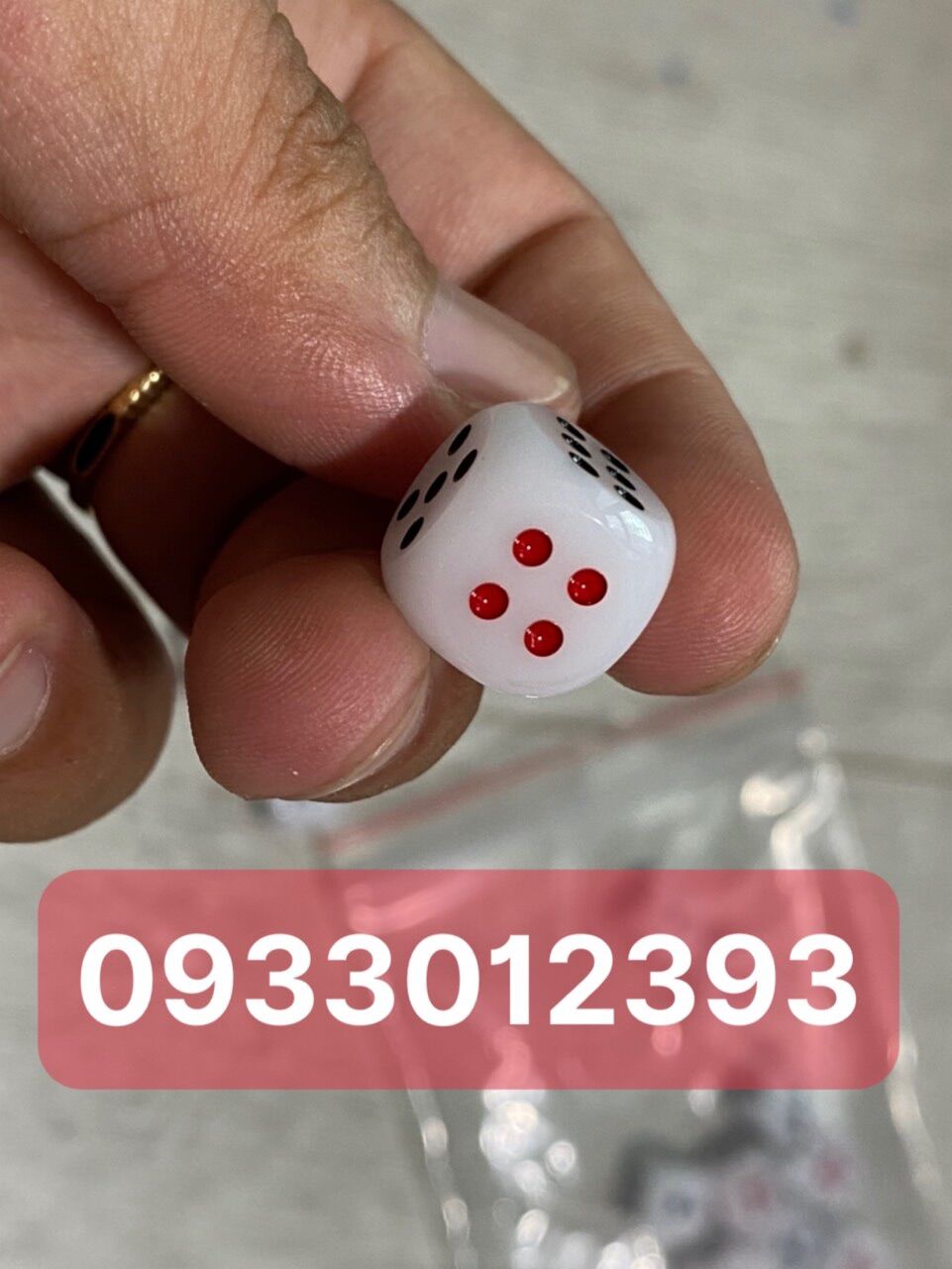 Hột tài xỉu chấm nhỏ TẶNG KÈM CHÉN NẮP