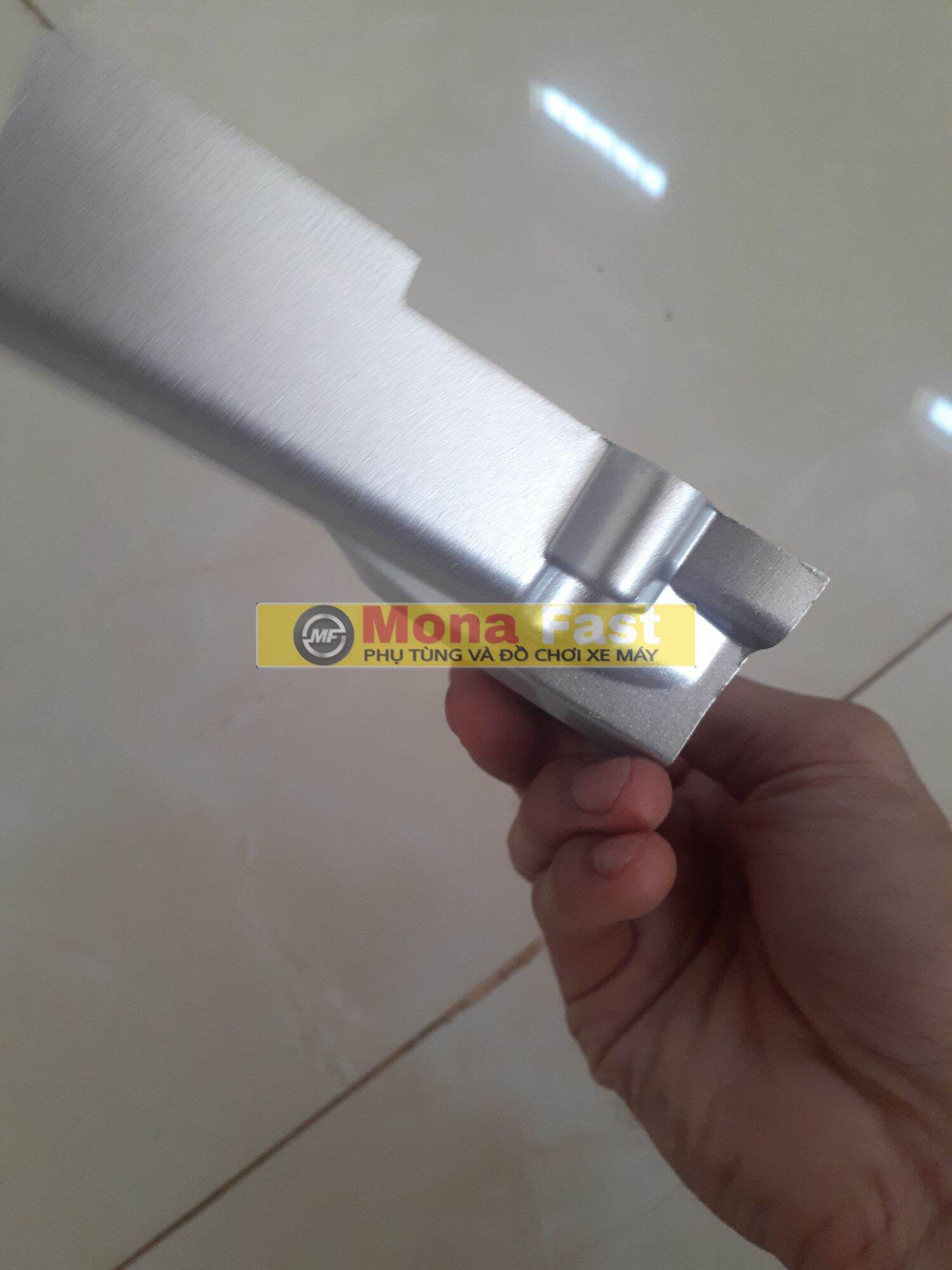 Đuôi cá xe Wave alpha đời 2k (mang cá xe wave nhỏ)