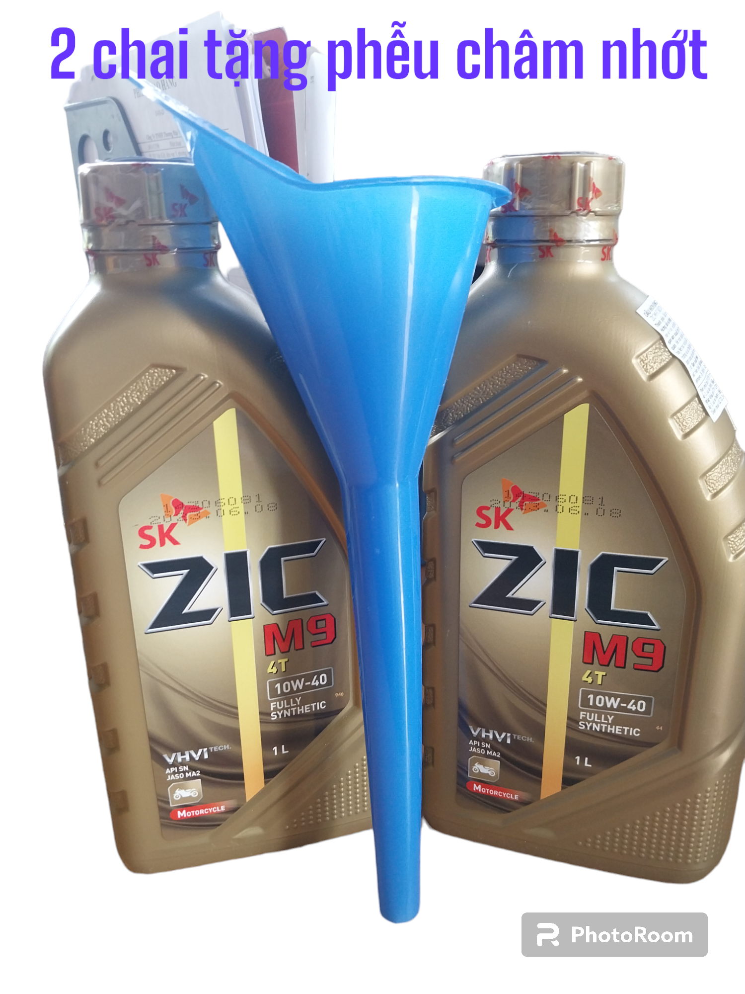 Lốc 2 chai dầu nhớt Xe Côn Tay & Xe Số 135cc Trở Lên SK ZIC M9 10W40 1L ( FULLY SYNTHETIC )