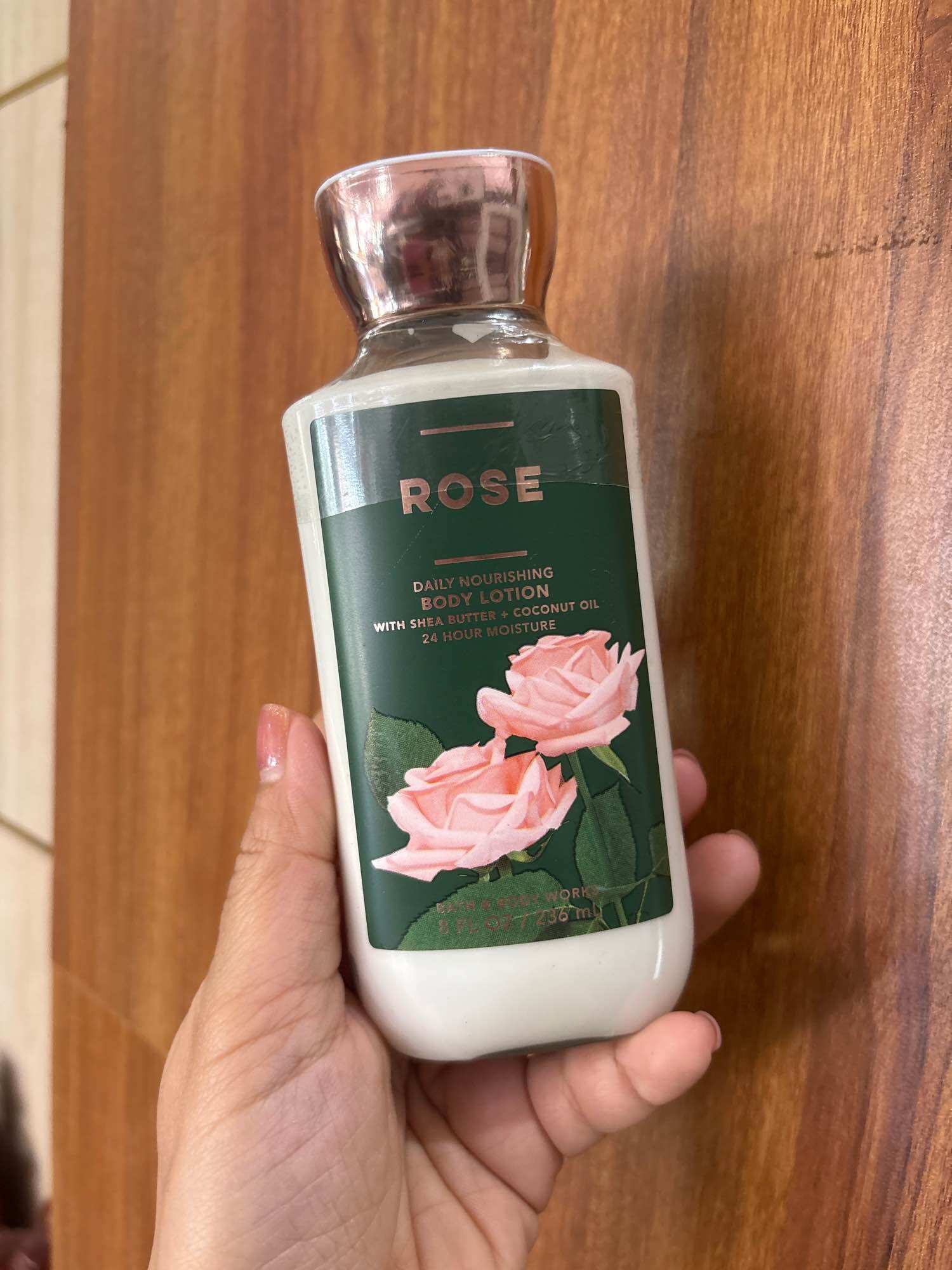 Sữa dưỡng thể Bath & body works 236ml