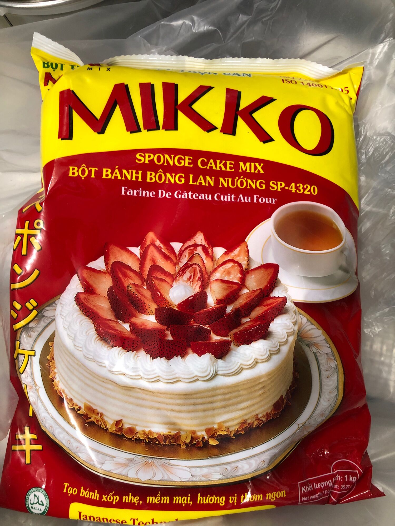 Bột trộn sẵn làm bánh bông lan miko gói 1kg