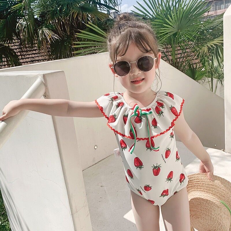 Bikini dâu tây cho bé gái