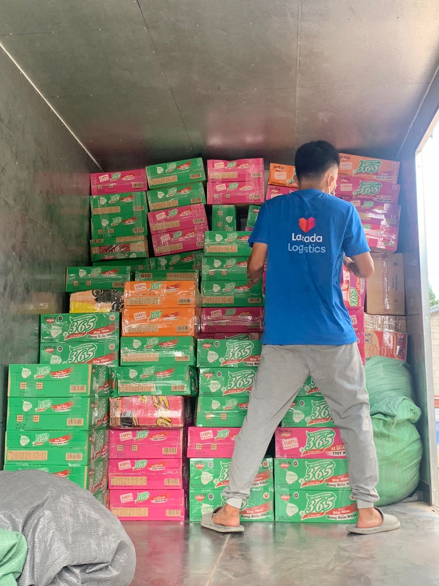 Thùng 30 gói mì 365 không chiên Mix ĐỦ VỊ .mặn