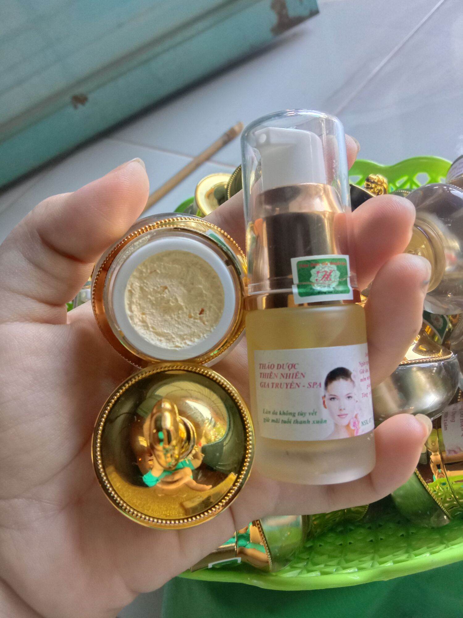 COMBO: 1 Kem Dưỡng + 1 Serum Dưỡng
