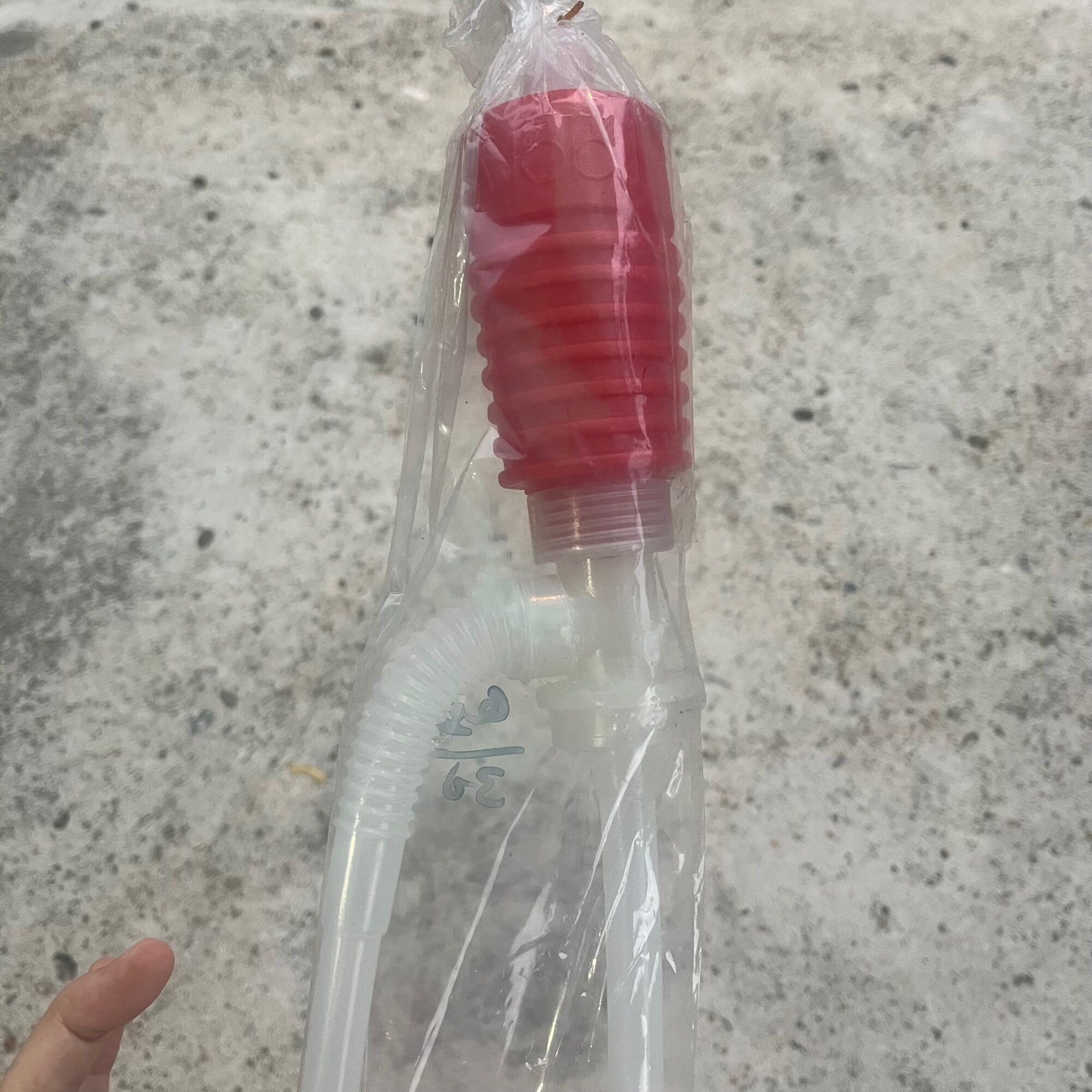Ống bơm hút chất lỏng bằng tay
