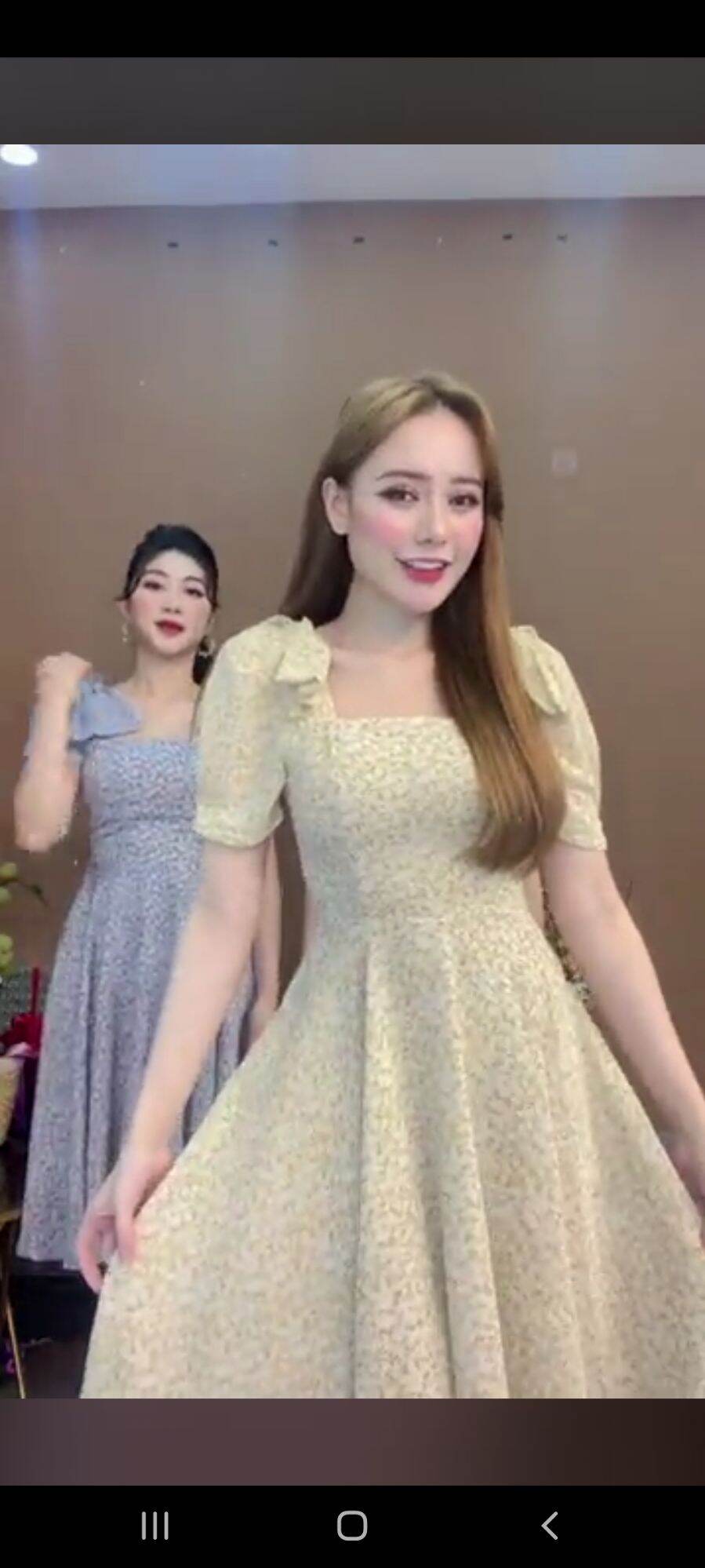 Đầm hoa nhí xòe nơ 2 vai Monoco
