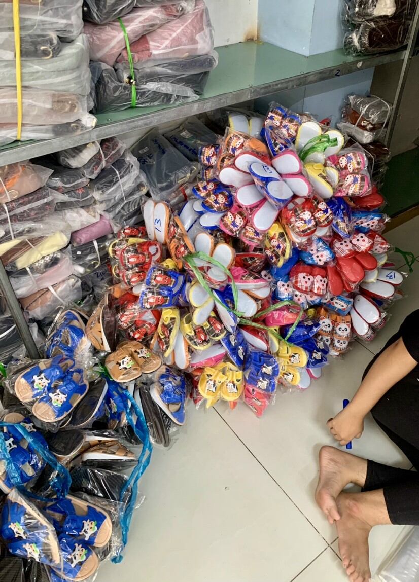 dép vải, giày vải mềm tập đi xe cho bé