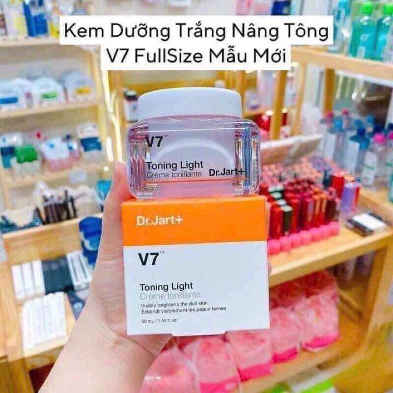Kem dưỡng trắng da V7 Toniing Light