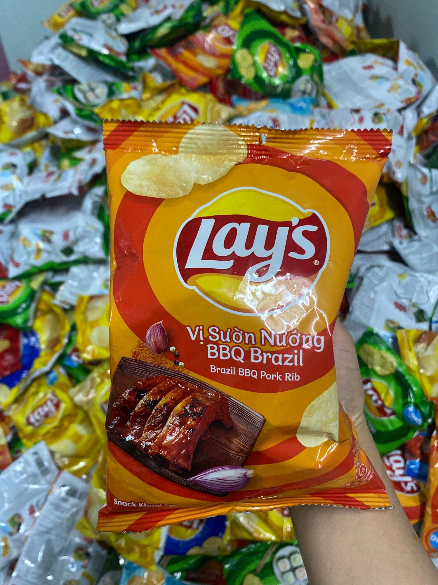 Combo 10 gói Snack Lays mix vị, hàng lỗi xẹp