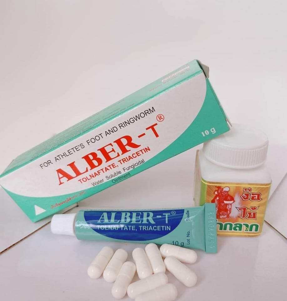 Mốc lác (nấm mốc) ở gà là một trong những căn bệnh khiến cho gà thường bị ngứa ngáy, khó chịu, làm gà yếu dần, chậm lớn, không sung mãn