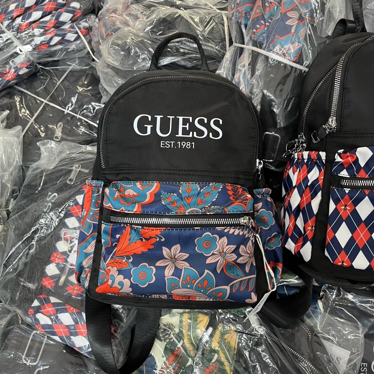 Balo Guess vải dù nhiều ngăn xuất chuẩn