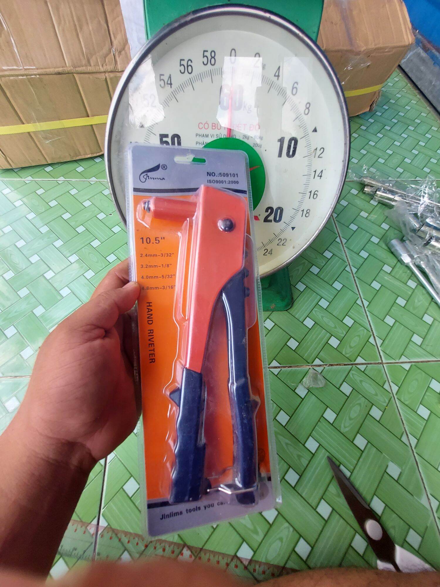 Kềm rút ri vê loại lớn