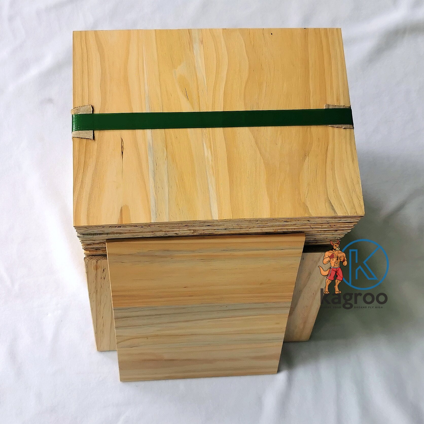 Ván gỗ dày 0.6cm, công phá và biểu diễn