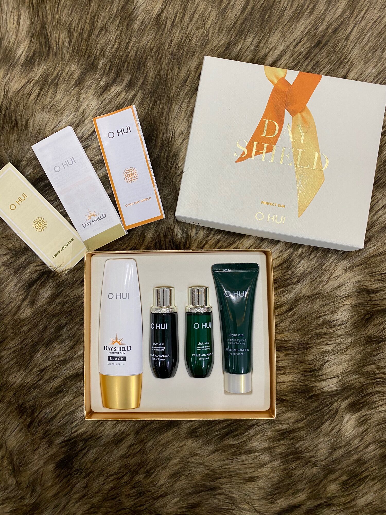Có tem lg vina - set chống nắng ohui black khuyến mãi
