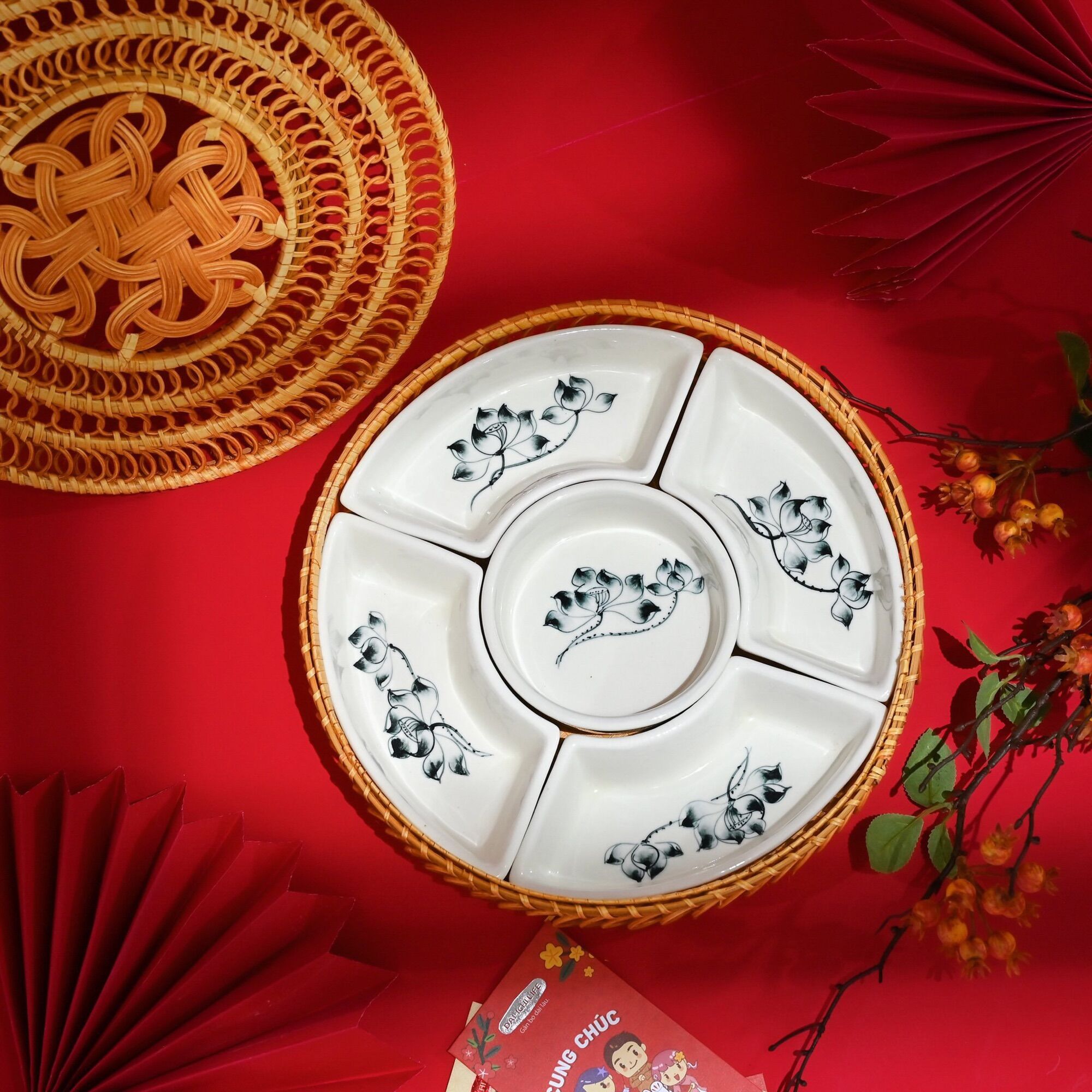 Khay sứ đựng thức ăn cơm phần Bánh kẹo Tết Set khay mây sứ hoạ tiết gốm Bát tràng vẽ tay