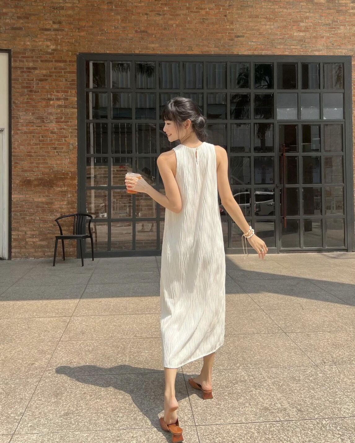 Đầm maxi dáng suông chất vân sóng biển