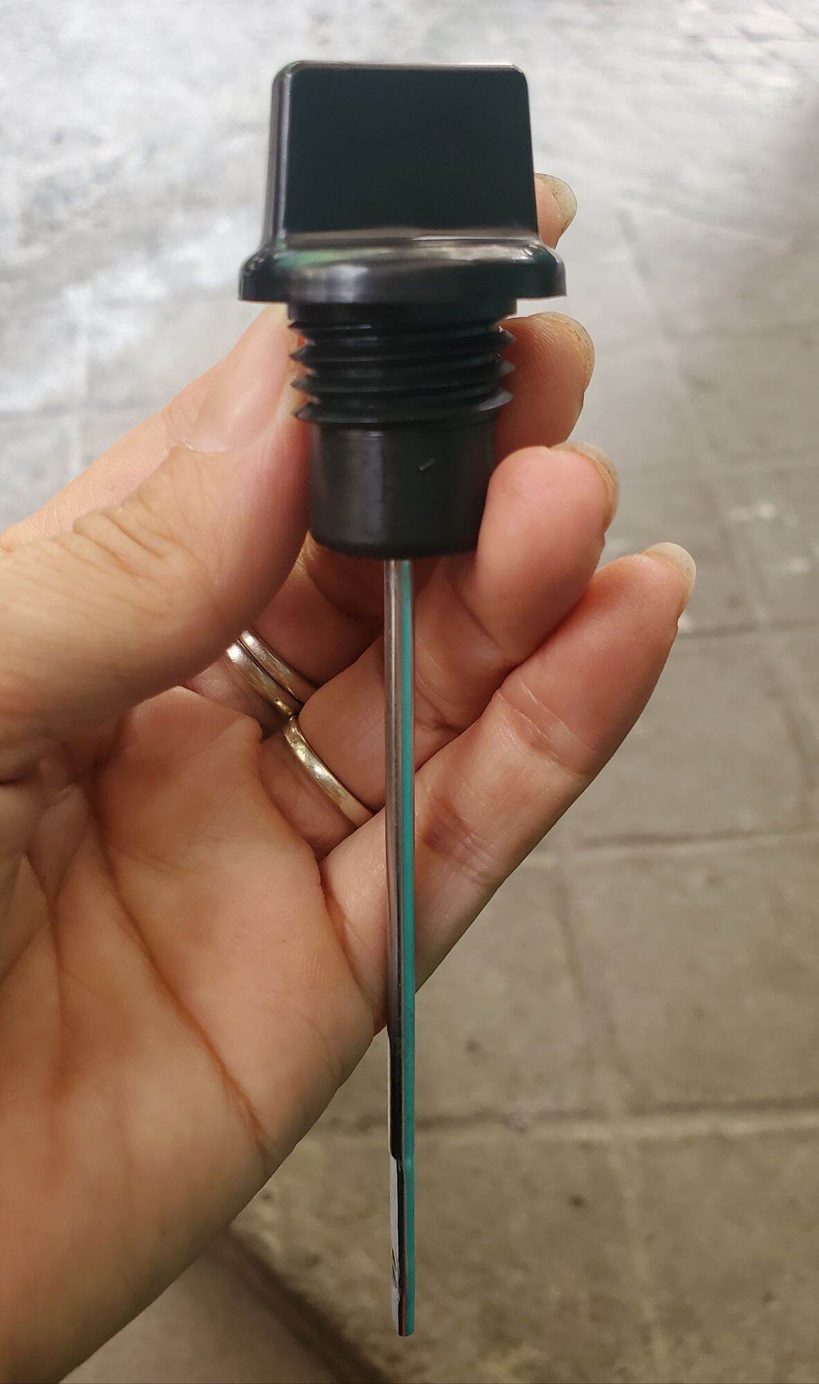 Thăm nhớt ya sirius chính hãng.