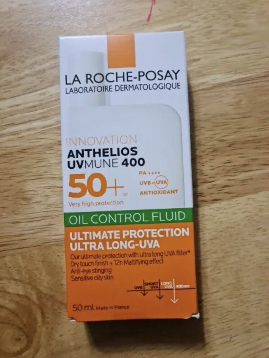 Kem chống nắng La Roche Posay Anthelios không mùi vạch xanh lá 50ml cho da dầu mụn