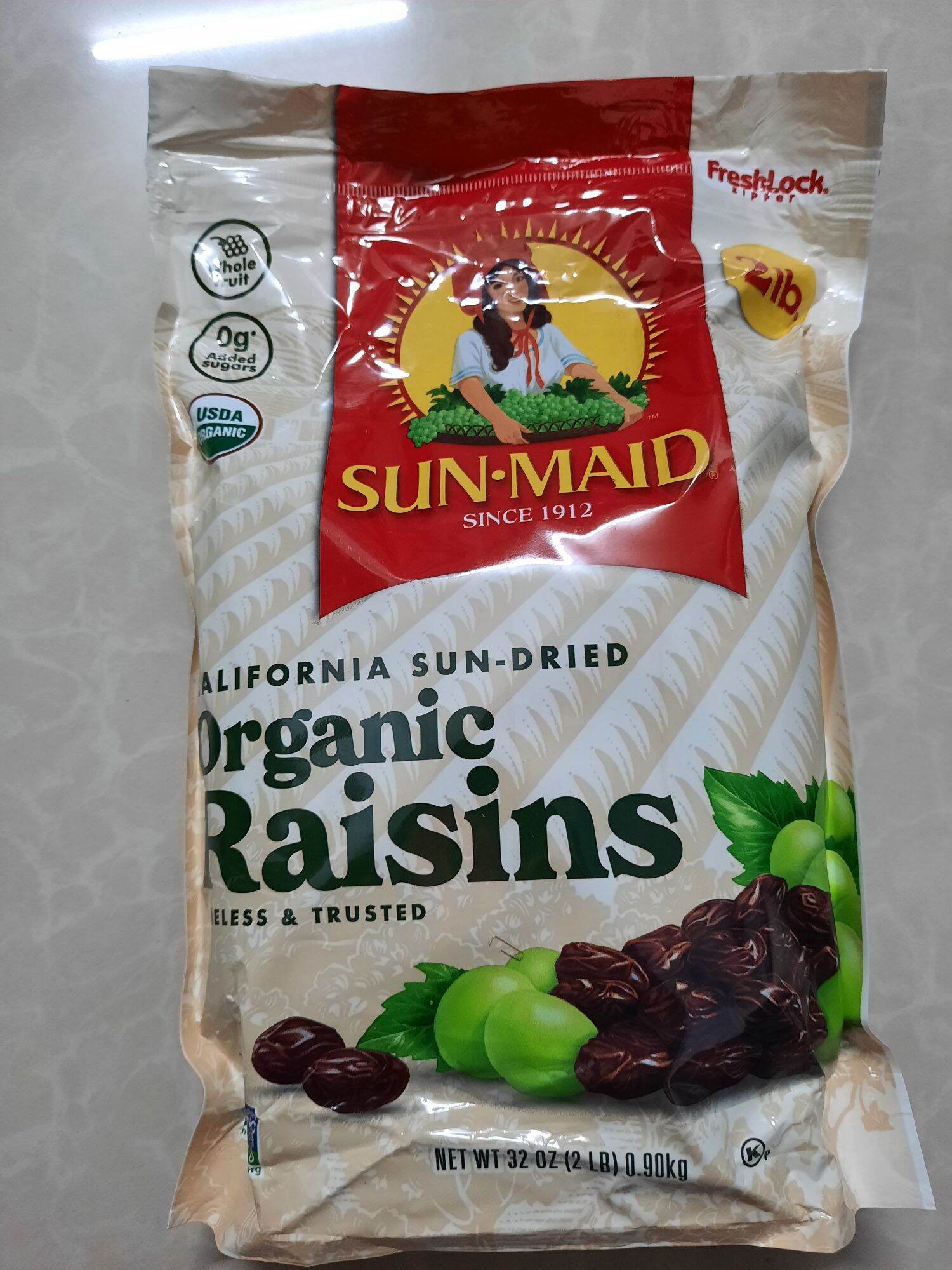 Nho khô đen Hữu Cơ Organic Raisins gói 900gr hàng bay air của mỹ