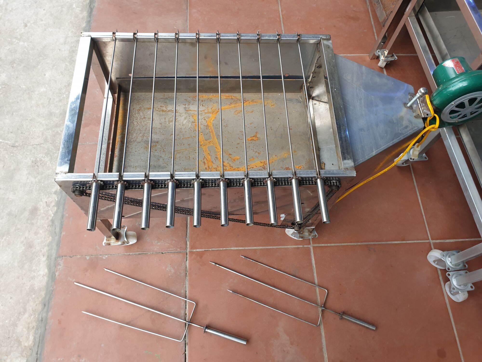 Máy nướng thịt đa năng 10 xiên có bễ thổi