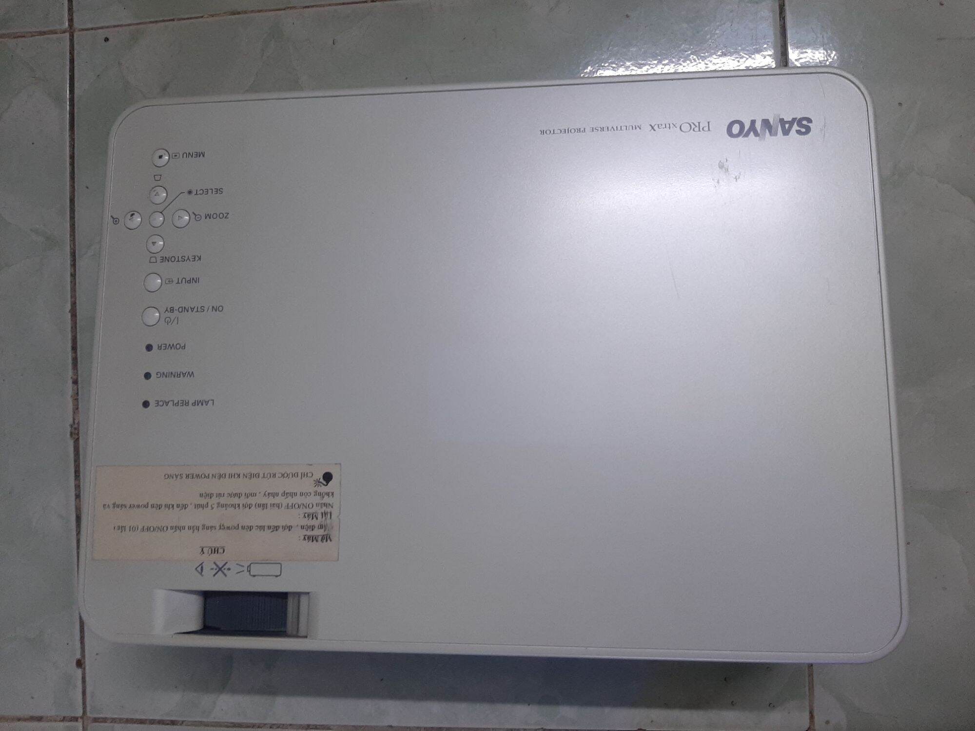 Máy chiếu cũ epson eb x18 chiếu nét giá rẻ