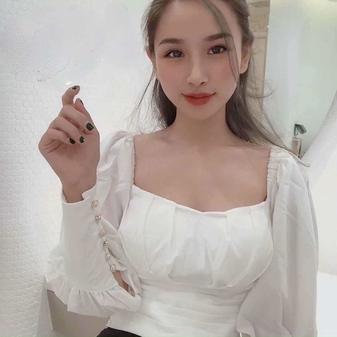 [ Mã A197 ] Áo cổ vuông cúp ngực tay phồng