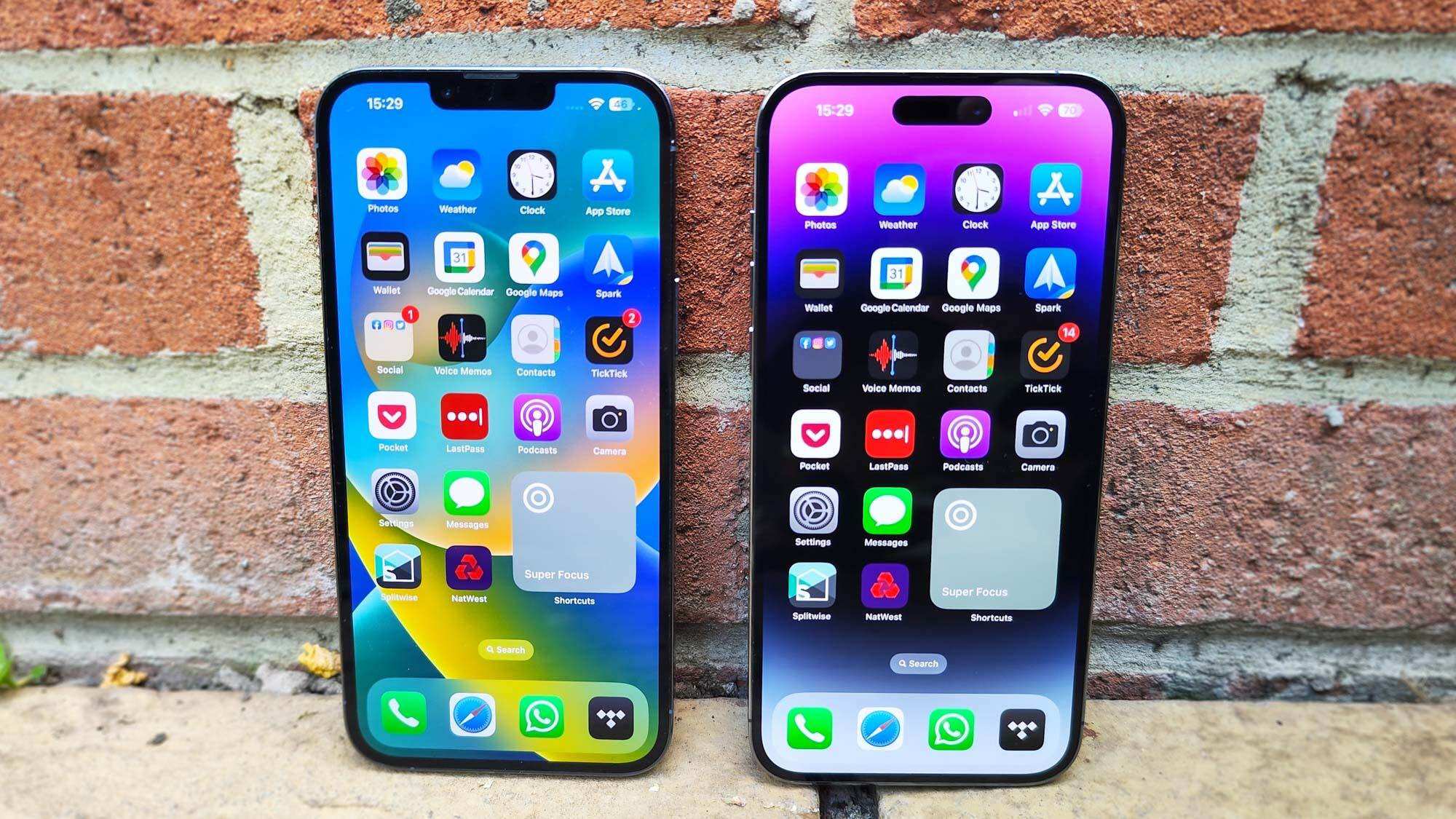 15 Pro Max 256 Gb Phone, Genuine Device, Device as Pictured, Strong Configuration, Good for Playing Games or Studying Online, Social Media Apps, Zalo, Tiktk,..Facebook...12 Month Warranty, 30 Day Exchange Guarantee for Other Devices