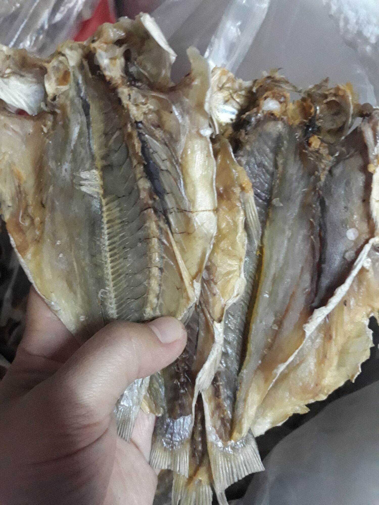 500gr cá đù khô xẻ làm cơm chiên cá mặn.