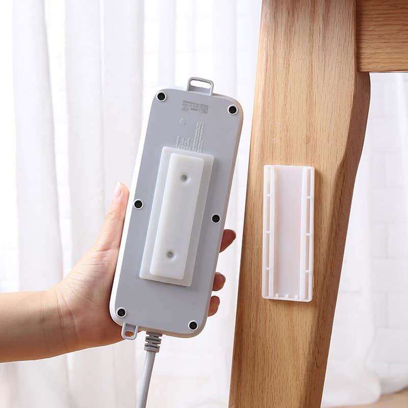 Miếng dán tường treo ổ cắm điện, modem, wifi.
