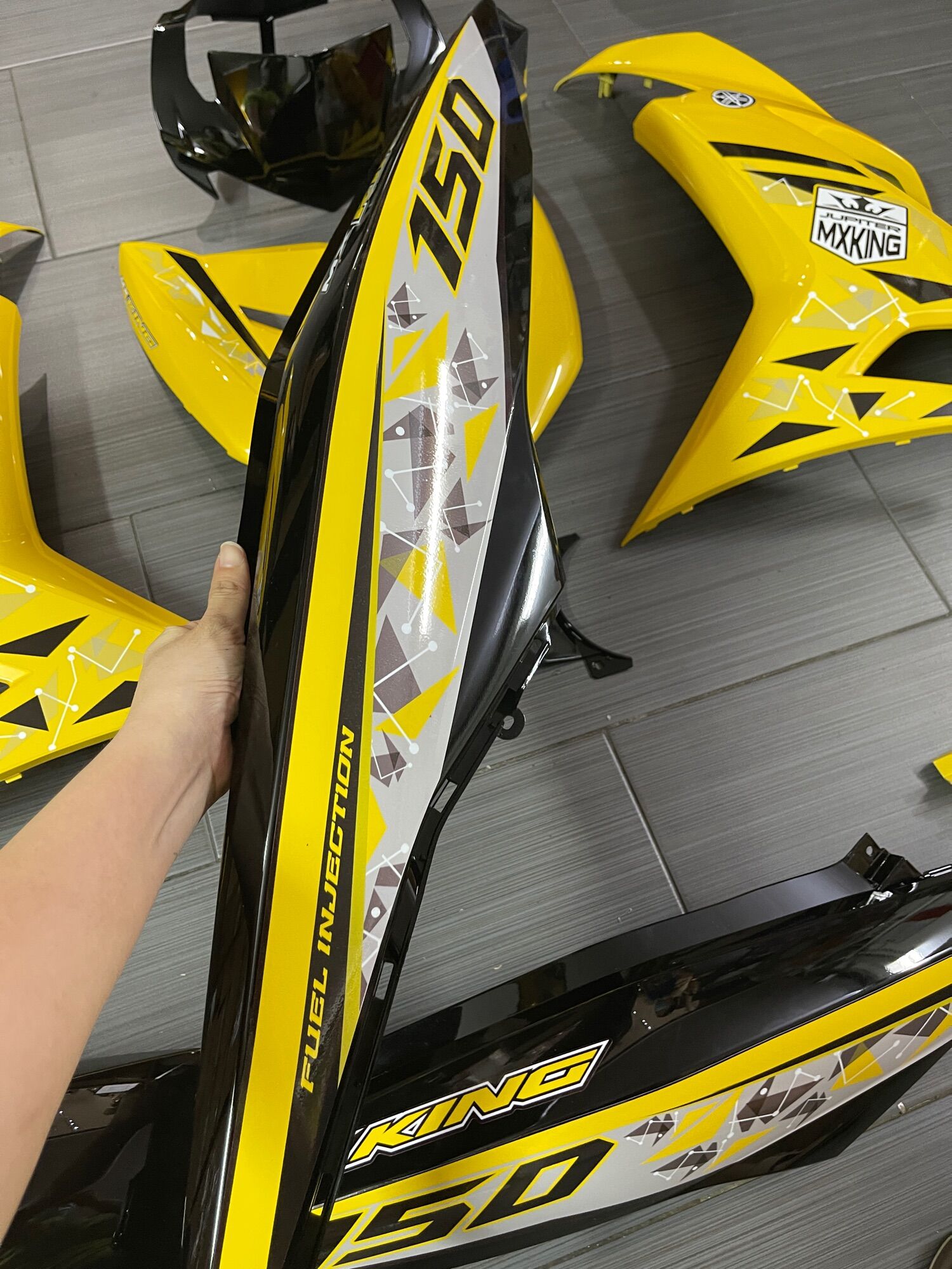 Dàn áo Ex 150 vàng đen tem Mx kinh tặng kèm