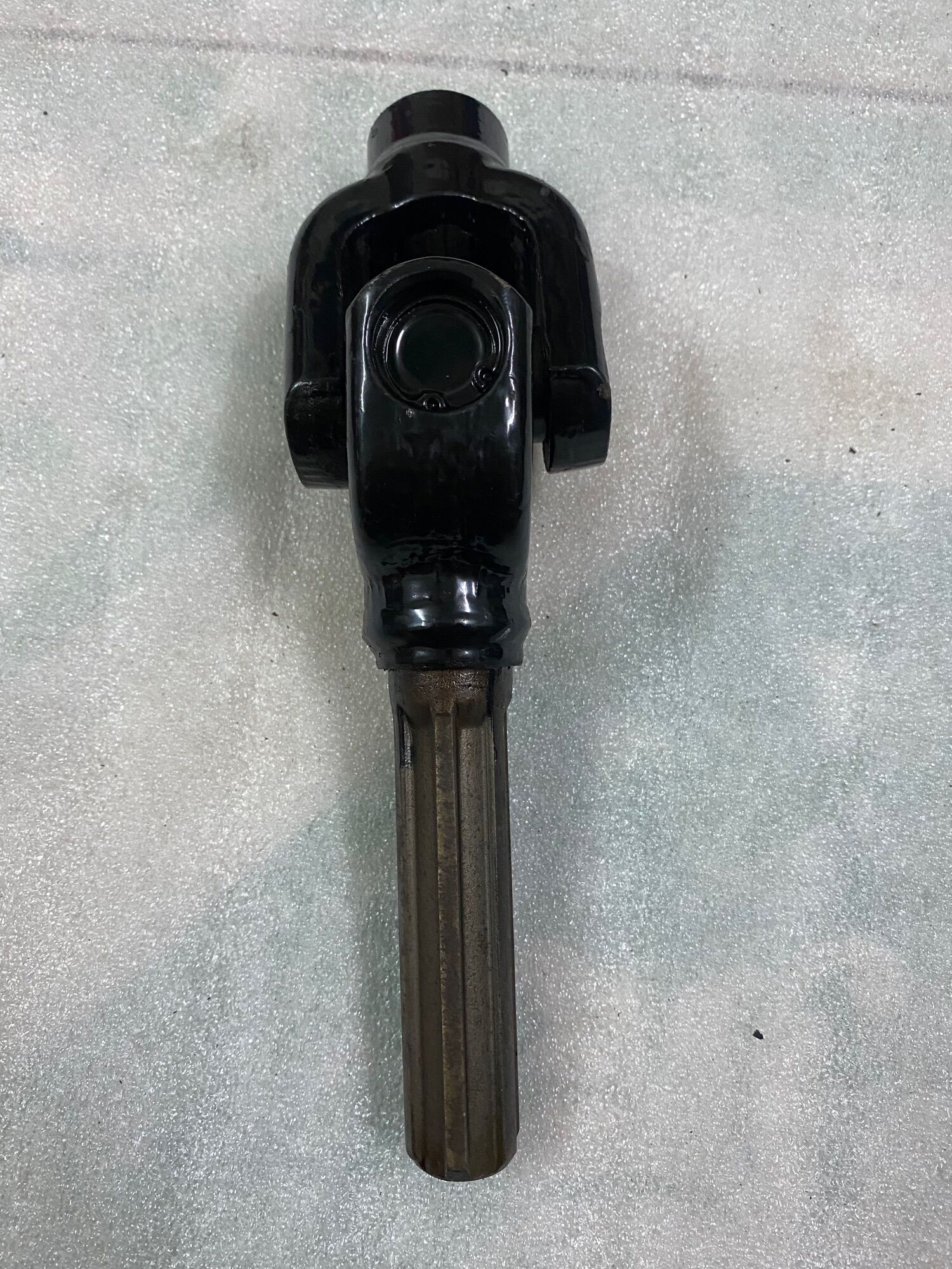 1 Khớp các đăng đuôi chuột dùng chế xe 3-4 bánh và các loại khác.đầu lỗ 19mm,đầu đuôi chuột 6 răng 19mm,hoặc gọi 20mm
