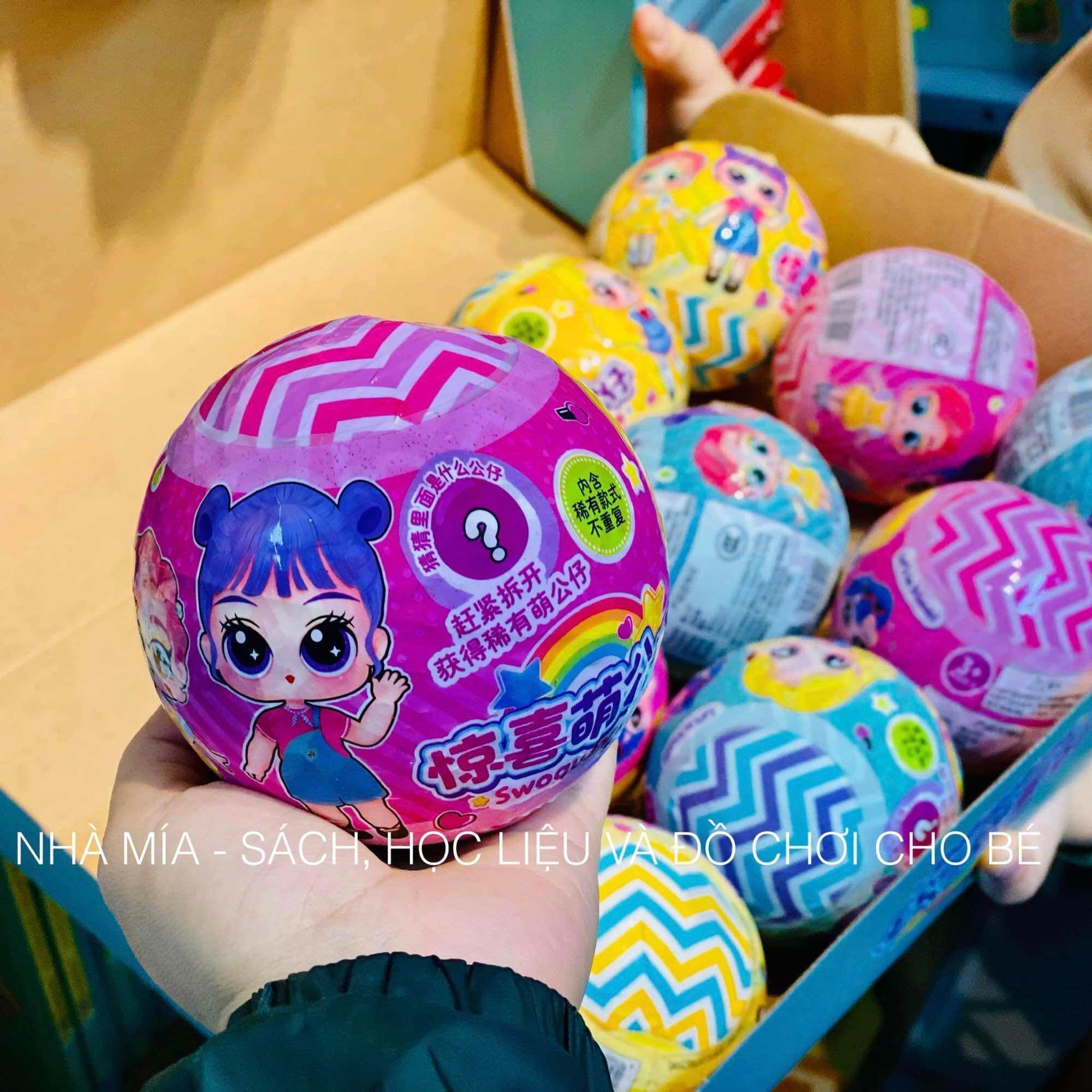 Trứng búp bê LOL Surprise, đồ chơi bé gái búp bê LOL kèm phụ kiện quần áo giày dép và sticker