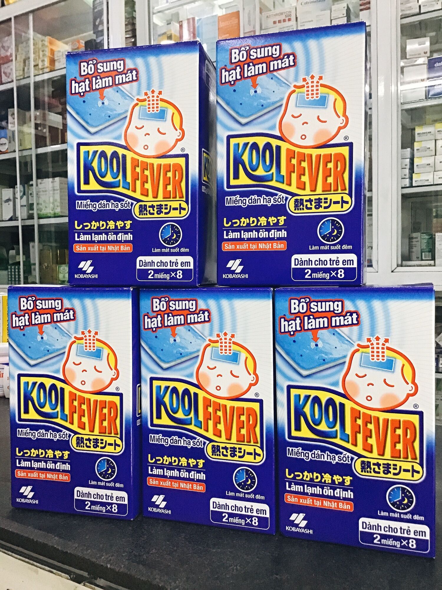 Miếng dán giảm đau, hạ sốt, hạ nhiệt nhanh cho trẻ em, người lớn kool fever nhật bản hộp 8 gói 16 miếng