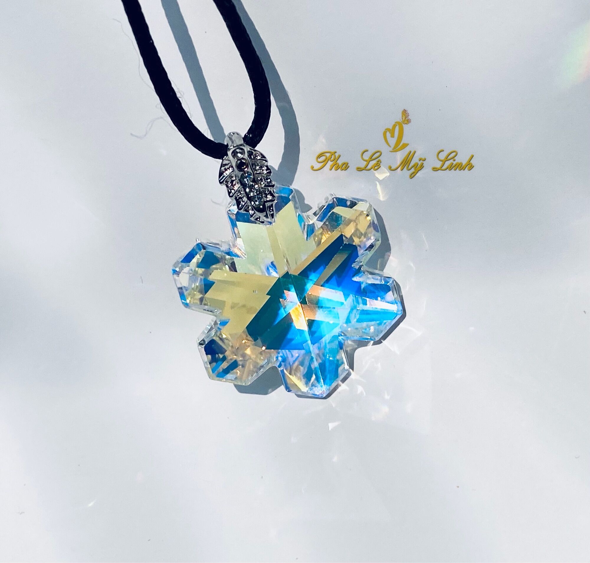 Mặt dây pha lê Swarovski hoa tuyết
