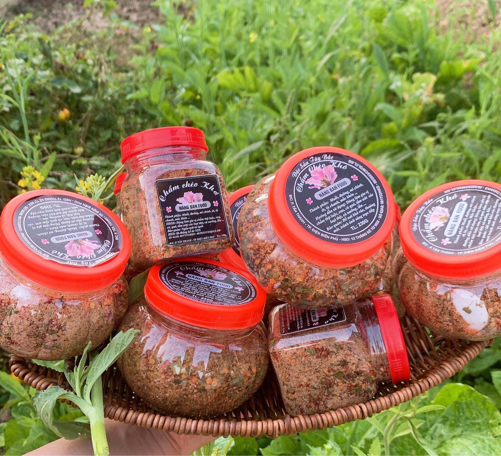 2 lọ chẩm chéo tây bắc