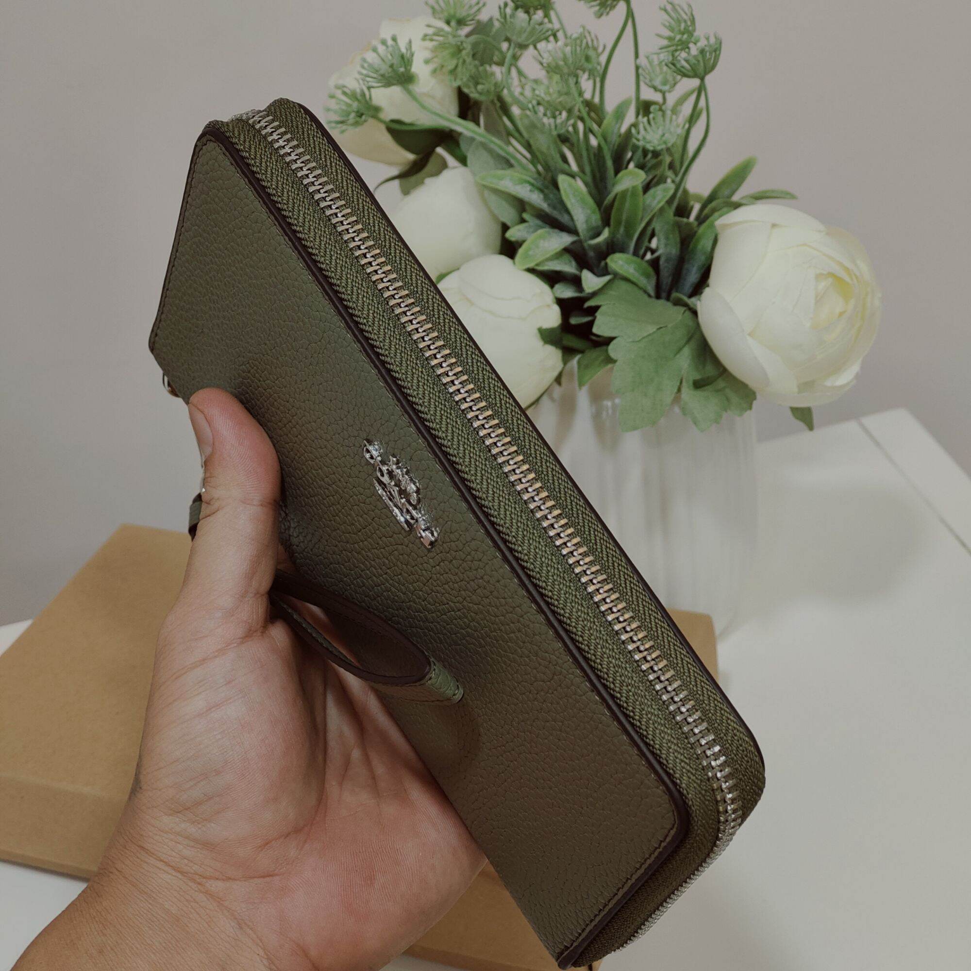 Ví C0ACH - LONG ZIP AROUND WALLET da thật chuẩn xịn