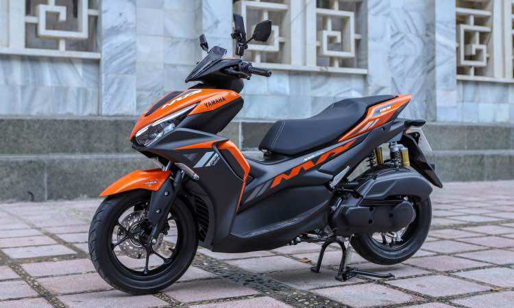 Ốp pô xe NVX 155 đời 2015->2020 (nhựa ABS xi trắng cao cấp giá rẻ)