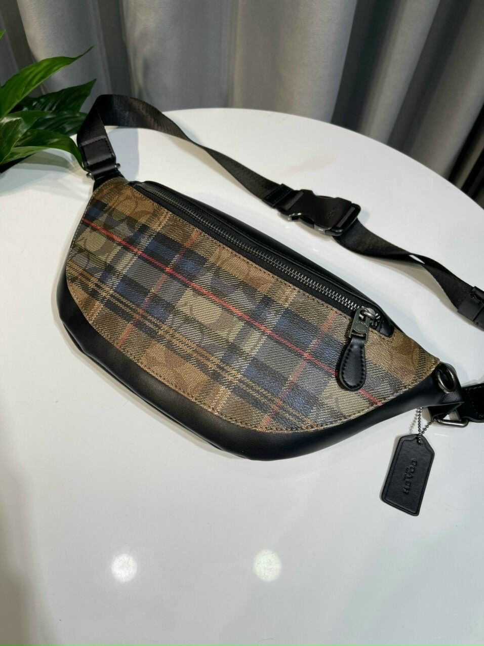 Túi bao tử coach (40-17-7cm)