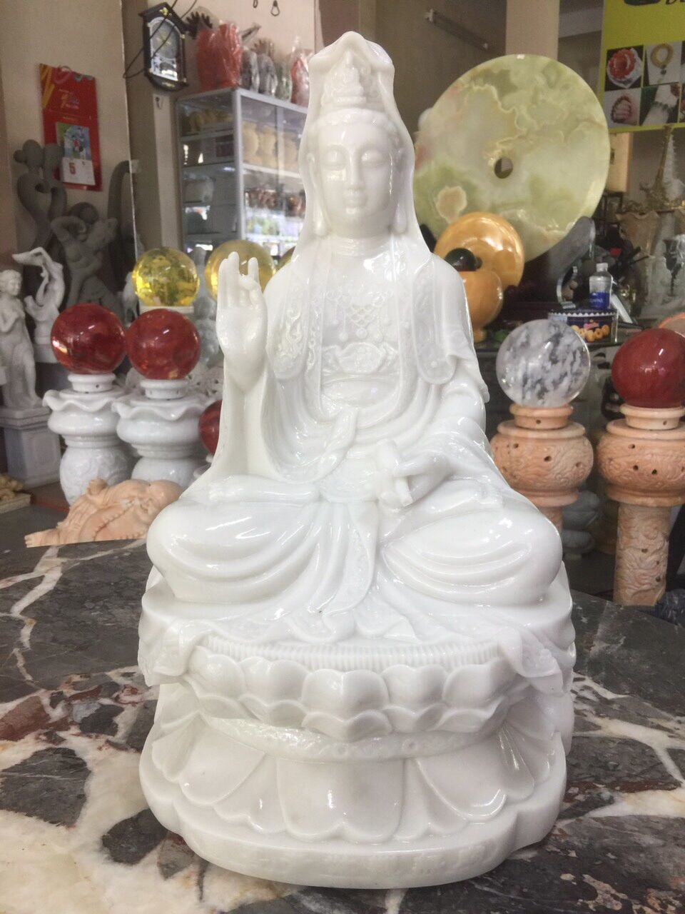 Tượng quan âm đá đúc cao 45cm bao đẹp .
