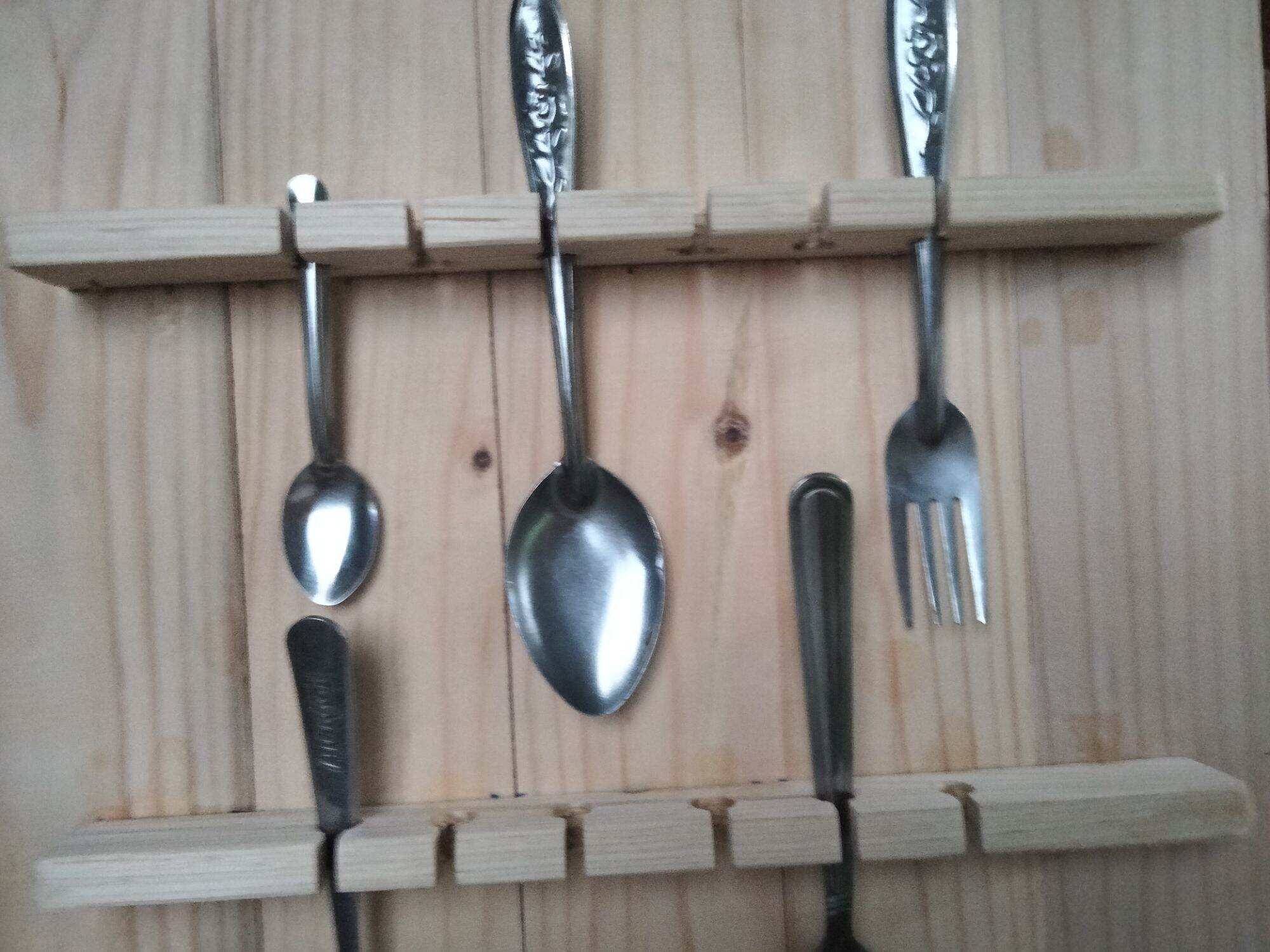 Kệ gỗ gác muỗng nĩa