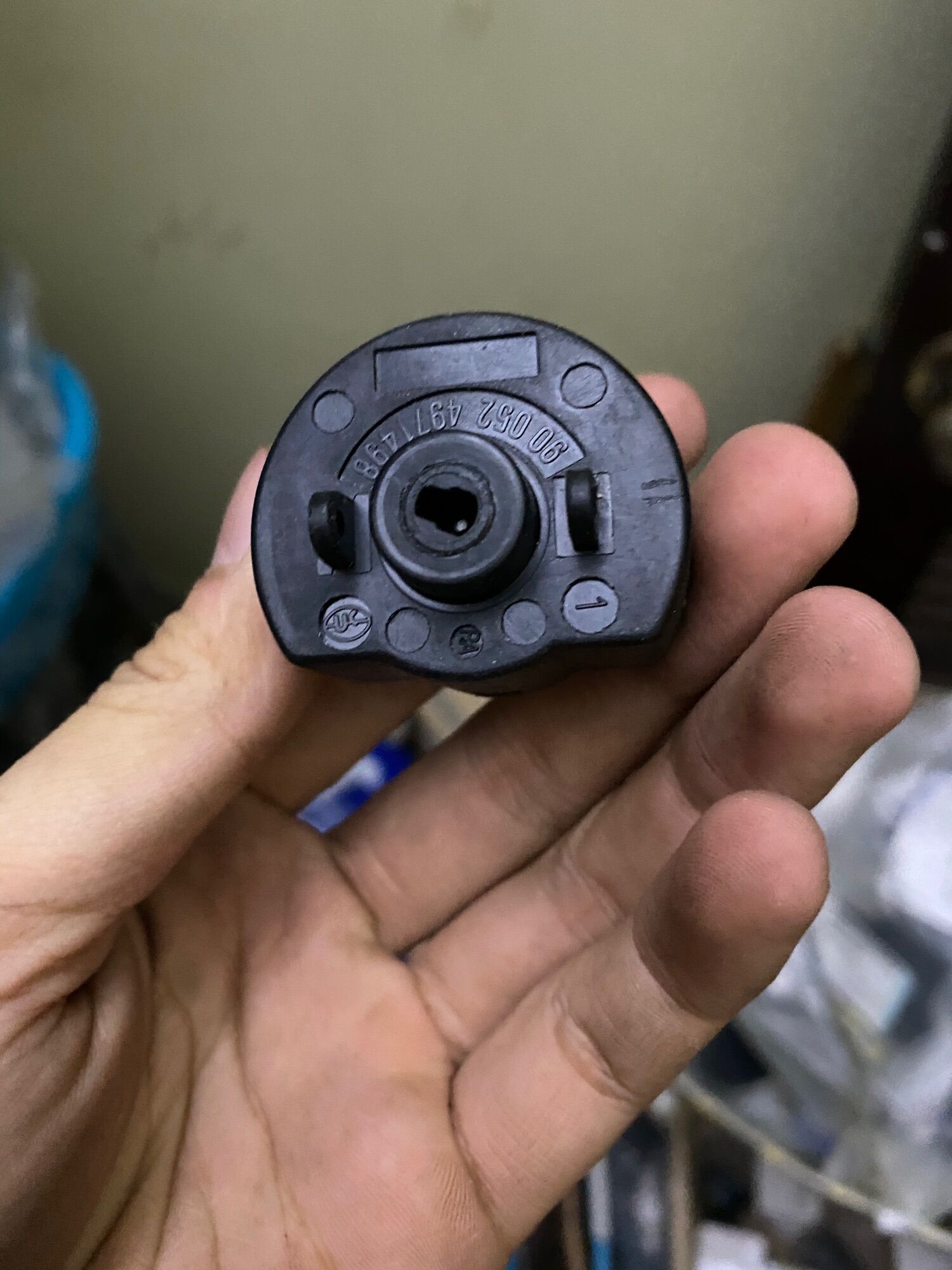 Tiếp điểm ổ khoá đề Daewoo Matiz