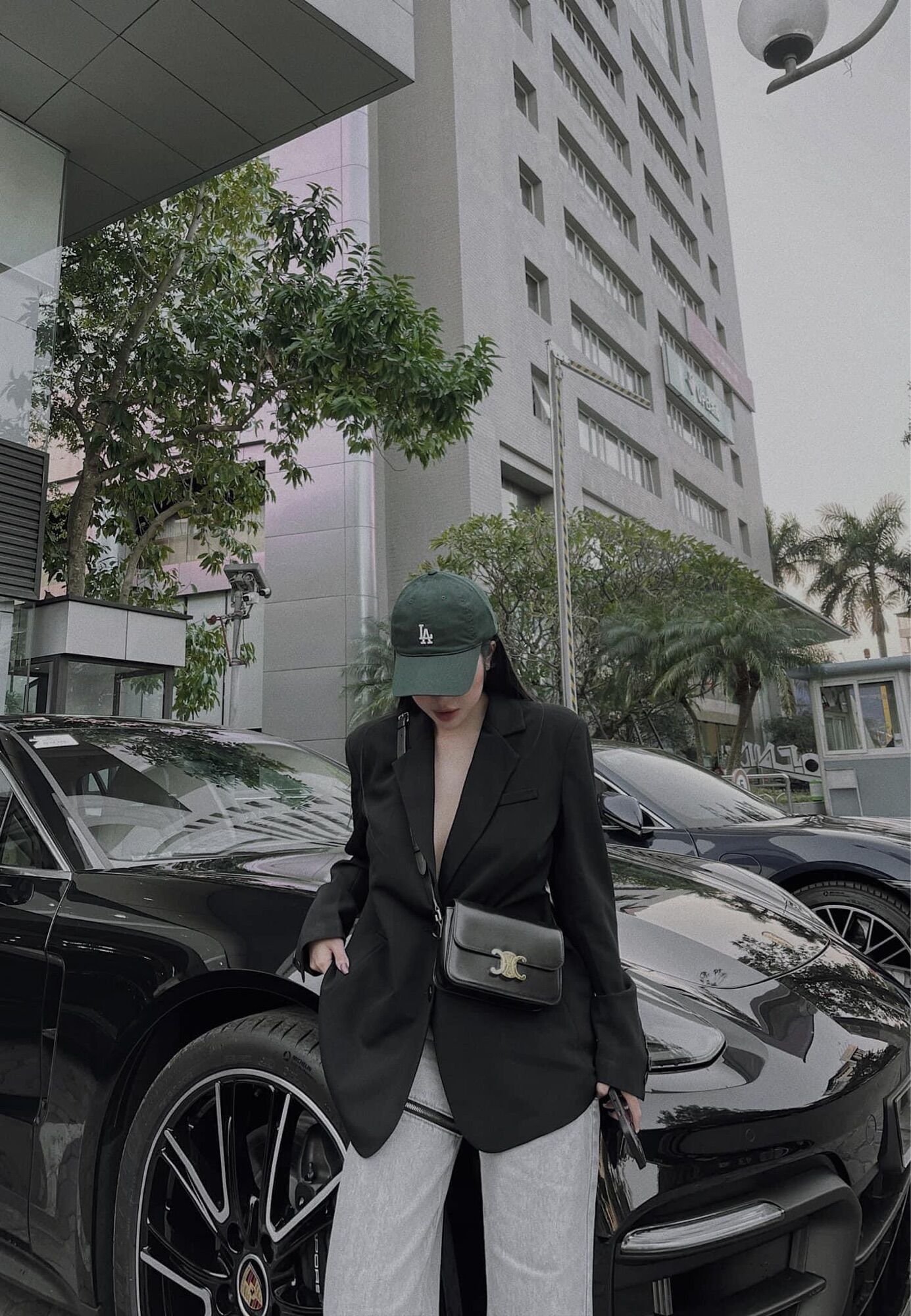 Áo vest xuông mai phương bùi