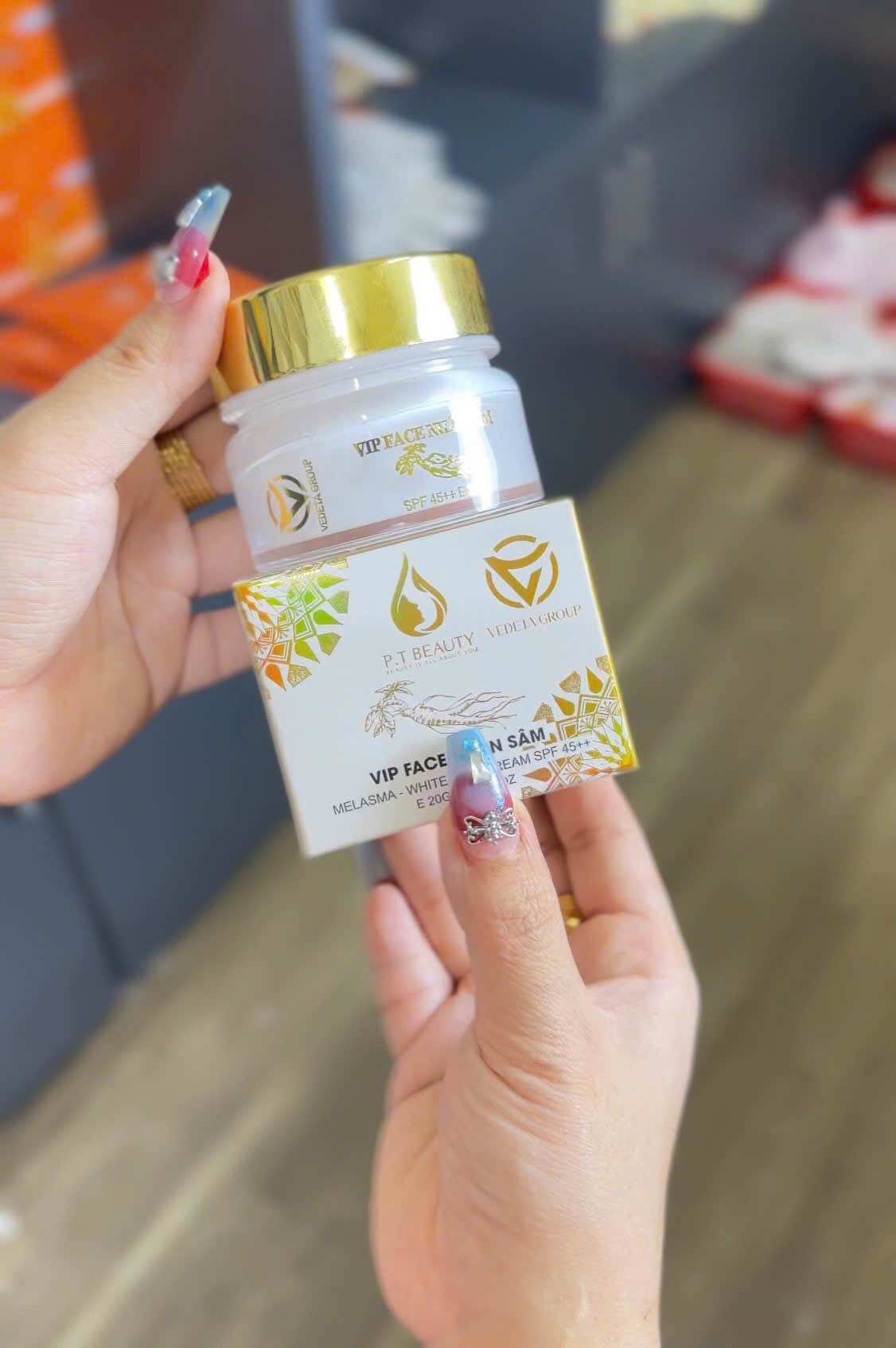 Vip face nhân sâm 20g spf45+